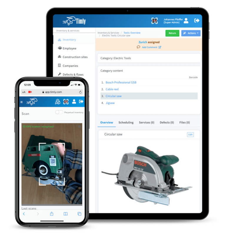 Software Timly mostrando seguimiento de activos con código de barras en smartphone y tablet.