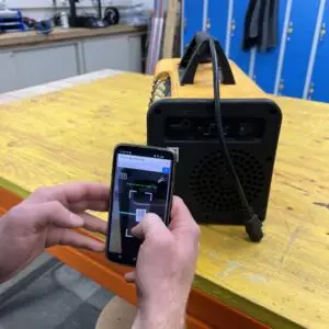 Hauser arbeitet mit Timly