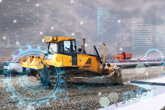 Maquinaria pesada en obra con elementos digitales que representan el uso de un localizador GPS para controlar ubicación y rendimiento en tiempo real.