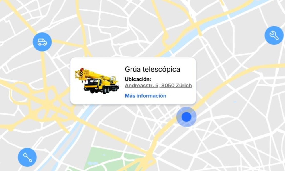 Vista de mapa interactivo con seguimiento GPS de una grúa telescópica y su ubicación exacta en la ciudad.